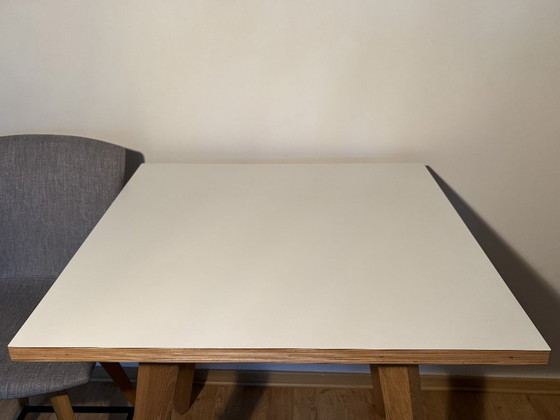 Set Compatto Mobitec Mood – Tavolo Snack Fenix Bianco (90x90) & Sedia Alta Rovere – Tavoli da pranzo, Tessile (photo 7 of 7)