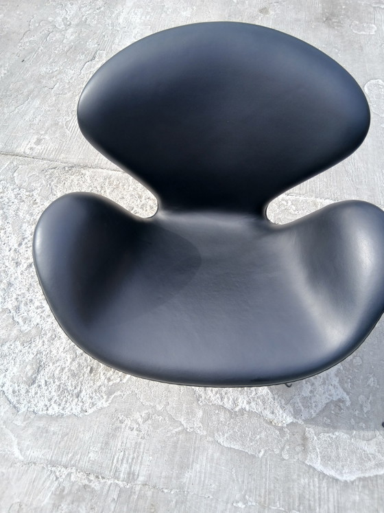 Swan Chair Arne Jacobsen 2010 – Fritz Hansen, Fauteuils, Leather, Aluminium (photo 5 of 6)