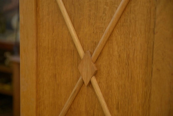 Eichen-Kleiderschrank mit Saint-Gobain Spiegel aus den 1960er Jahren. – Kleiderschränke, Holz, Vintage (photo 5 of 11)