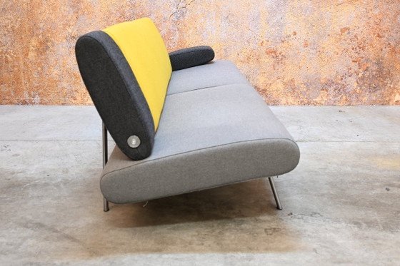 Harvink Armslag Design-Sofa aus Kvadrat Hallingdal-Stoff – 3-5 Sitzer Sofas, Metal (photo 4 of 12)