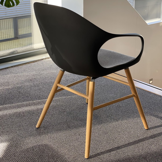 Image 1 of Chaise de salle à manger Kristalia Elephant