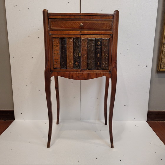 Image 1 of Mesa auxiliar trampantojo libros, estilo Napoleón III, madera y taracea, f. s. XIX - Francia 
