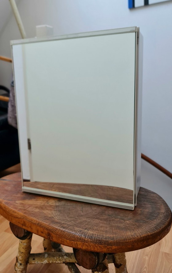 Image 1 of Carrara and Matta Medicijnkastje Cabinet Jaren 70