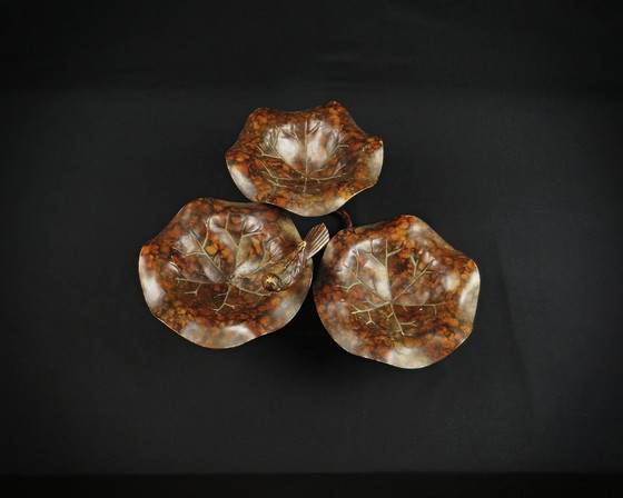 Image 1 of Birdbath in patinated metal, three-level lotus leaf form