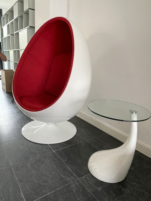 Chair egg shape