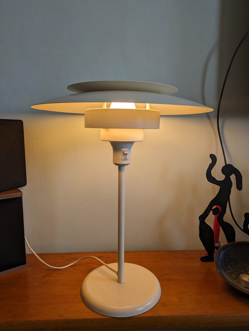 Simon Henningsen lamp