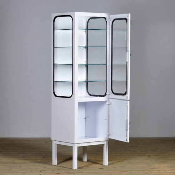 Image 1 of Armadietto medico d'epoca, anni '70