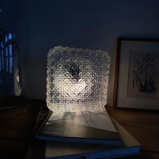 Large Square Wall Sconce Ceiling Light Clear Glass Vintage Light Fixture 1970s 1980s – Wall lights (photo 8 of 9)