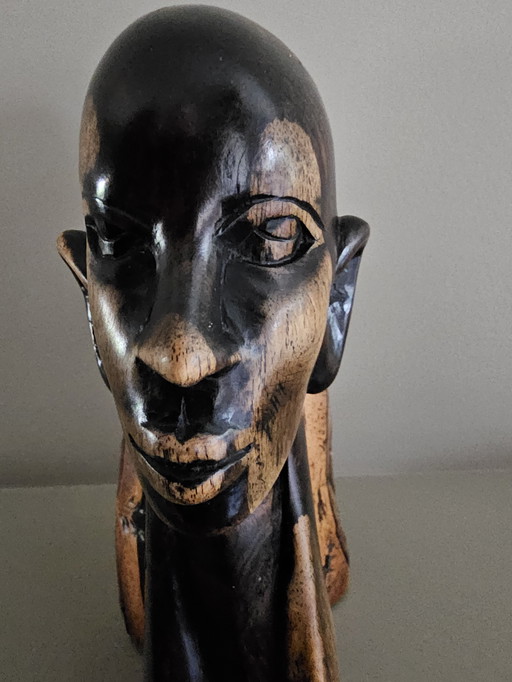 1 Sculpture