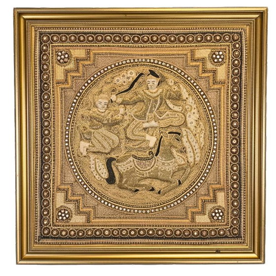 Burmesisches Goldstickerei-Paneel – Kalaga Wandbehang mit Reiter – Wanddekoration, Textile, Aziatisch (photo 2 of 10)