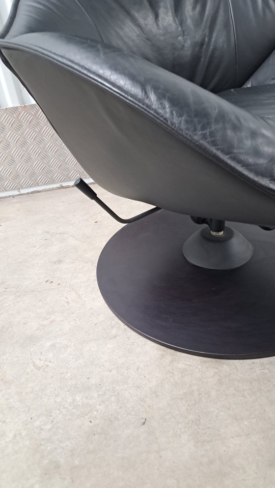 Image 1 of ¡¡¡¡OFERTA DE VERANO!!!! Sillón de diseño de cuero con otomana