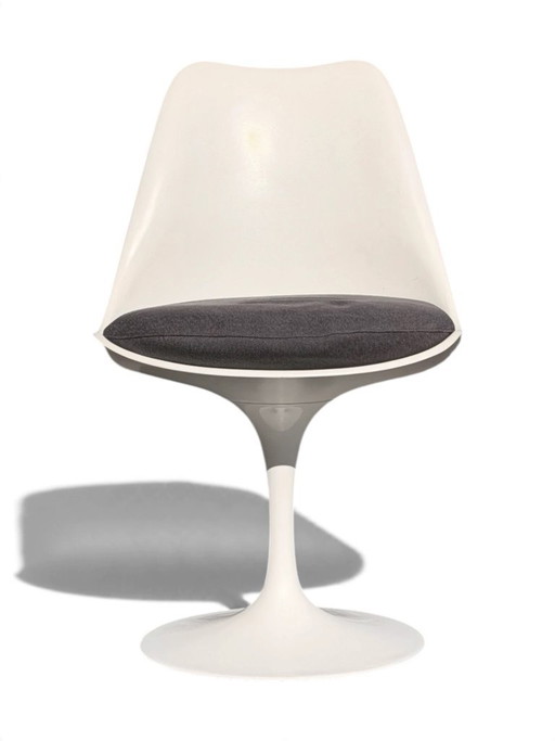 Chaise Tulipe Eero Saarinen, Knoll International, blanche