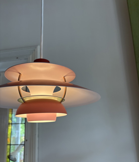 Louis Poulsen PH5 Mini Tonalità di Rosso, Nuovo, nella sua confezione originale – Lampade a sospensione (photo 4 of 11)