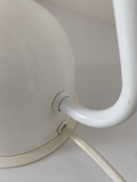 Image 1 of Lampe de table vintage Vrieland - lampe de bureau - années 1970/1980 - métal, blanc