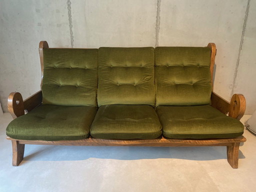 Canapé en chêne massif – années 1970, style rustique-brutaliste, revêtement vert