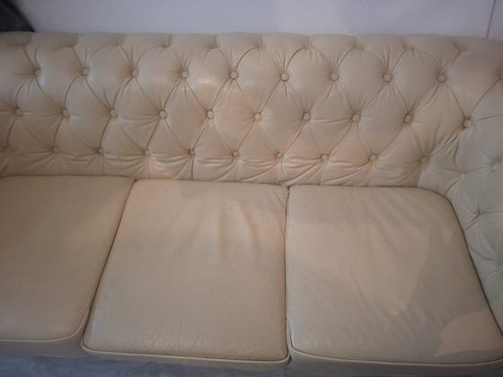Chesterfield-Stil – Sofas, Leder, Metall (photo 5 of 7)