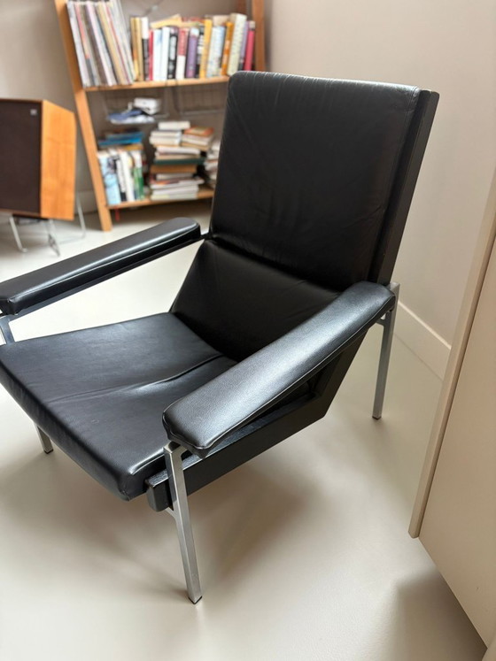 Image 1 of Chaise Lotus (Rob Parry)