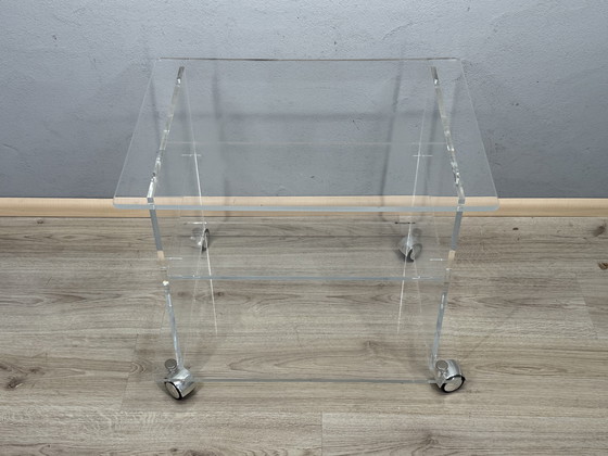 Image 1 of Tavolino laterale in acrilico del 1980