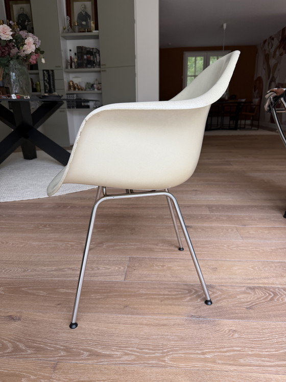 Set di 6 poltrone vintage Eames Fiberglass Armchairs – Herman Miller – Sedie da pranzo (photo 2 of 5)
