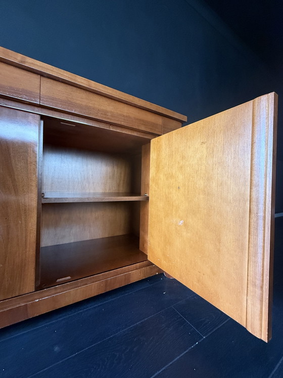 Image 1 of Elegante verfijnde Italiaanse buffetkast van uitmuntende kwaliteit