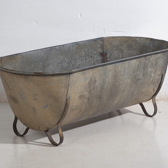 Bañera antigua de zinc galvanizado – Tina industrial europea – circa 1900 #7 – Accesorios de jardín, Iron (photo 4 of 34)