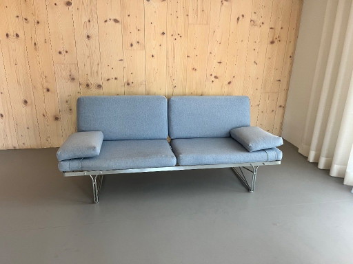 IKEA Moment Bank Door Niels Gammelgaard - Opnieuw Gestoffeerd - 100% Wol Van De Ploeg – banken, Metal, Wool