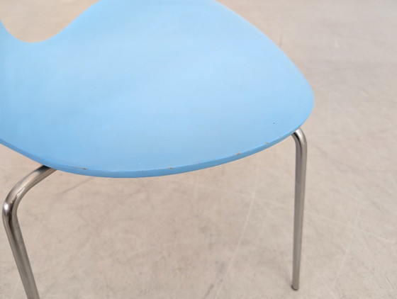 Image 1 of Fritz Hansen Series 7 Chair Light Blue 3107 Chair Arne Jacobsen