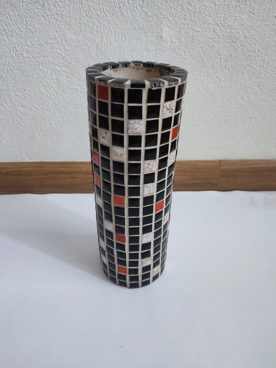 Image 1 of Jarrón de mosaico de la vendimia '70 Negro Blanco Rojo Azulejos articulados