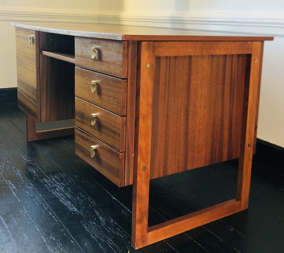 Image 1 of Skandinavischer Schreibtisch aus furniertem Holz mit Kufengestell