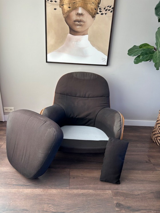 Image 1 of Poltrona + pouf De Padova