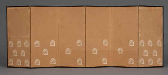 Image 1 of Par de biombos japoneses plegables de 200 años de antigüedad.