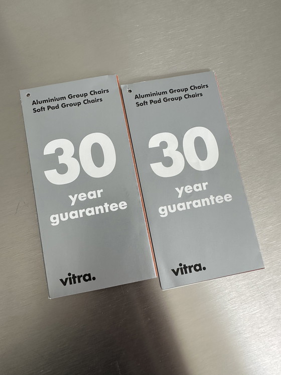 Image 1 of Silla de reunión giratoria Vitra EA108