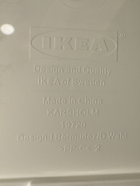Image 1 of Conjunto de marcos de fotos IKEA Karsholm de plástico blanco, diseño de los años 2000