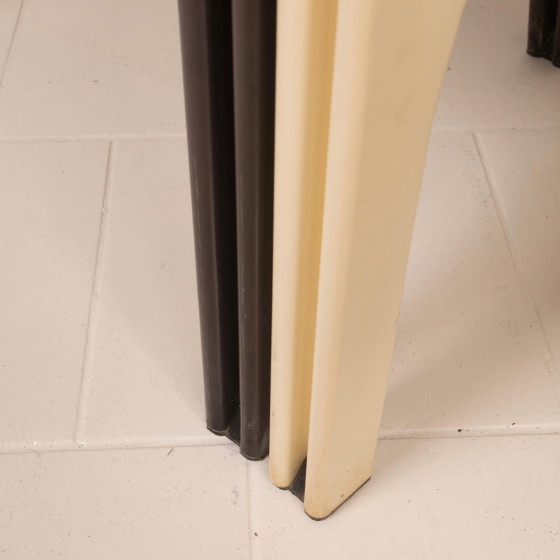 Set aus sechs Gaudì Armlehnstühlen von Vico Magistretti für Artemide – Esszimmerstühle, Plastic (photo 17 of 20)