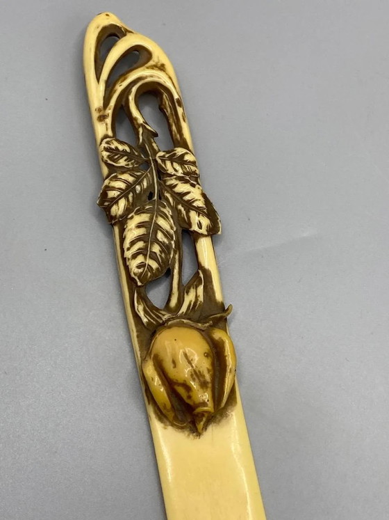 Antique Art Nouveau letter opener with floral design – Decorative Objects (photo 3 of 5)