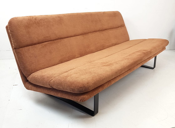 Image 1 of Canapé trois places vintage Artifort Kho Liang Le, récemment retapissé