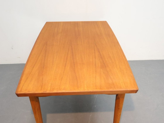 Image 1 of Tavolo da pranzo vintage in teak con gambe in rovere - allungabile