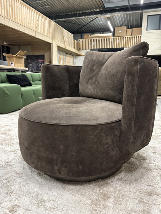 Image 1 of Nouveau fauteuil pivotant Minotti Torii Bold en cuir nubuck Big Sur LP 7K