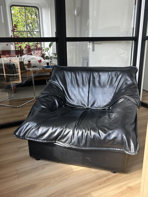 Magnifique fauteuil en cuir noir