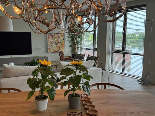 Brand en van Egmond Lampe delphinium