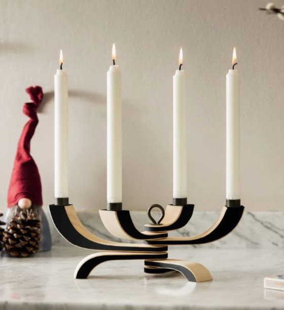 Image 1 of Portavelas nórdico de 4 brazos negro de Jonas Grundell para Design House Stockholm