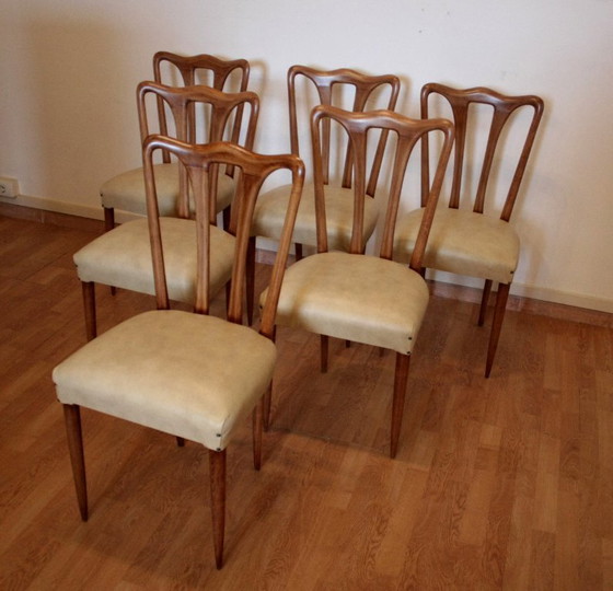 Image 1 of Sechs italienische Mid-Century-Stühle im modernen Stil, bezogen mit weißem Kunstleder