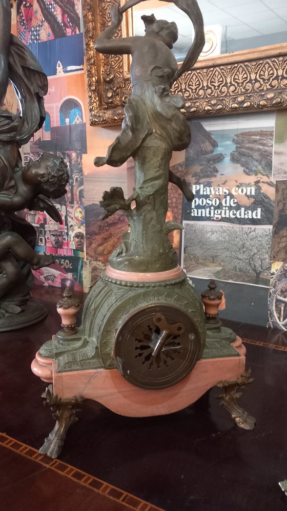 Image 1 of Art Deco bronze clock "Gust of Wind"