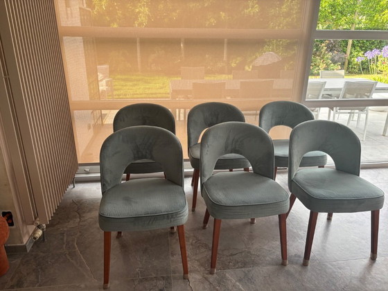 Image 1 of 6 dining chairs and matching Morres ottoman
