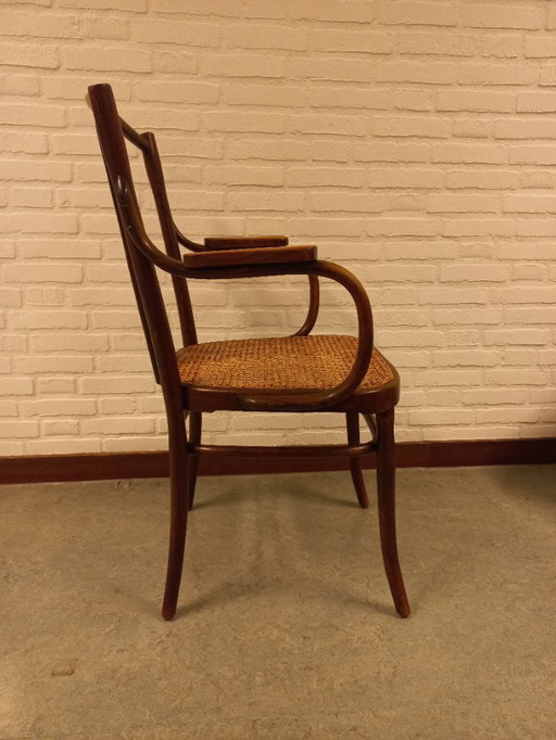Chaise Thonet avec accoudoirs