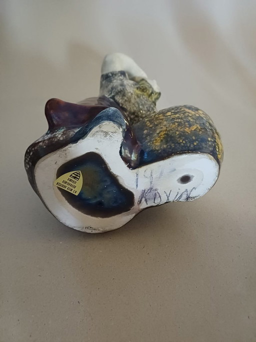 "Fiskargumma" figurine by Michael Andersen & Søn, Bornholm, 1970s. Vintage Scandinavian ceramic. (photo 2 of 6)