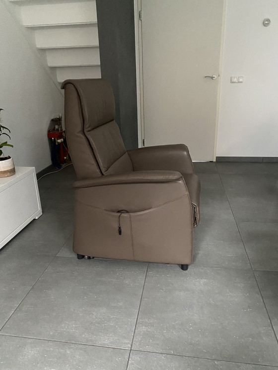 Image 1 of Sta op relaxt stoel all in house 