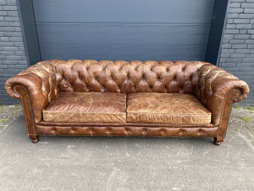 Prachtige stoere Chesterfield bank in vintage sigaren cognac 
