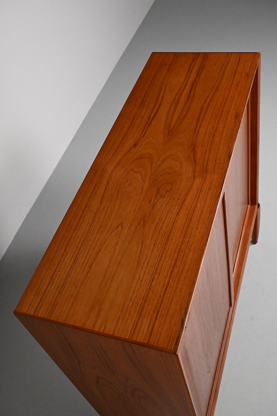 Image 1 of Kast van H.W. Klein voor Bramin