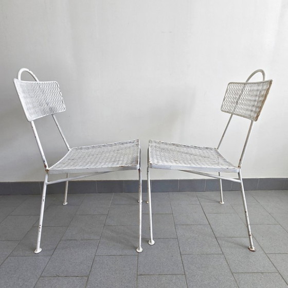 Image 1 of Een paar vintage witte gelakte metalen stoelen uit de jaren 50 van DLG Mathieu Matégot.